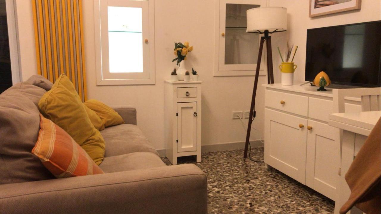 Edyta'S Apartment Остуни Экстерьер фото